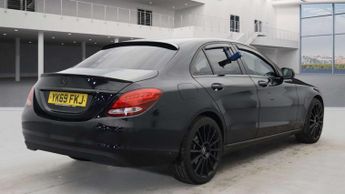 MERCEDES-BENZ C-CLASS 2.0 C 220 SE D Auto 4dr