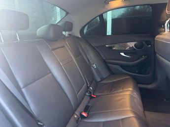 MERCEDES-BENZ C-CLASS 2.0 C 220 SE D Auto 4dr