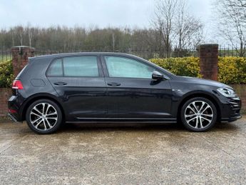 VOLKSWAGEN GOLF 2.0 Golf R-Line TDI BlueMotion Technology Semi-Auto 5dr
