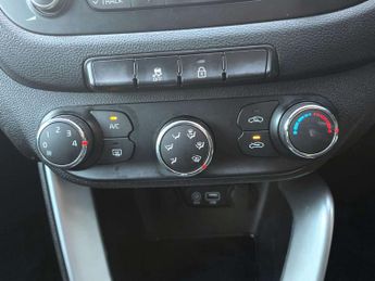 Kia CEED 1.6 Ceed 1 ISG CRDI 5dr