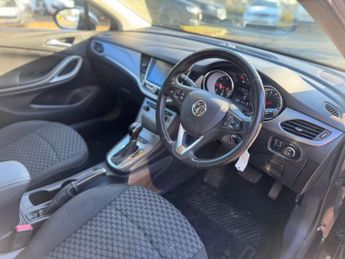 Vauxhall ASTRA 1.6 CDTi BlueInjection Tech Line Nav