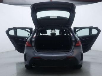 BMW 1 SERIES 1.5 118I M Sport Auto 5dr