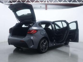 BMW 1 SERIES 1.5 118I M Sport Auto 5dr