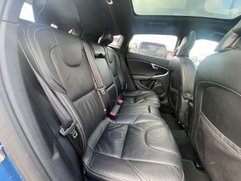 VOLVO V40 2.0 V40 R-Design Pro D3 Automatic 5dr - NATIONAL DELIVERY*