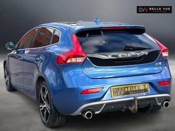 VOLVO V40 2.0 V40 R-Design Pro D3 Automatic 5dr - NATIONAL DELIVERY*