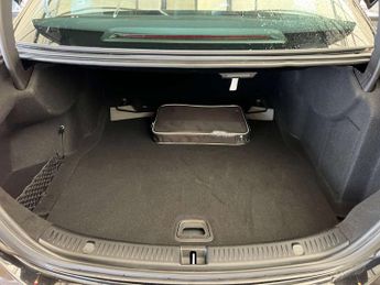 MERCEDES-BENZ E-CLASS 2.0 E 200 D AMG Line Auto 4dr