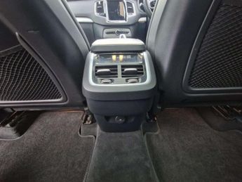 Volvo XC90 2.0 B5 MHEV Plus SUV 5dr Diesel Hybrid Auto 4WD Euro 6 (s/s) (23