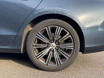 Volvo S60 2.0 T5 Inscription Plus Saloon 4dr Petrol Auto Euro 6 (s/s) (250