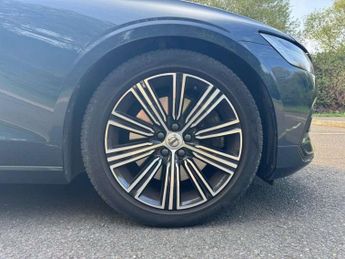 Volvo S60 2.0 T5 Inscription Plus Saloon 4dr Petrol Auto Euro 6 (s/s) (250