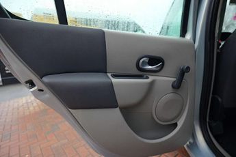 Renault MODUS 1.6 Modus Dynamique 16v 5dr