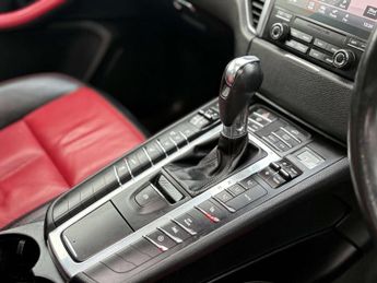 PORSCHE MACAN 3.0 Macan S D Semi-Auto 4WD 5dr