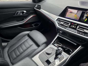 BMW 3 SERIES 2.0 320d M Sport Saloon 4dr Diesel Auto xDrive Euro 6 (s/s) (190