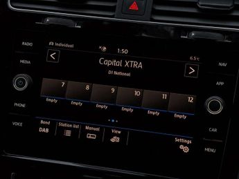 Volkswagen GOLF 2.0 TSI R Hatchback 5dr Petrol DSG 4Motion Euro 6 (s/s) (300 ps)