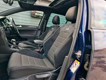 Volkswagen GOLF 2.0 TSI R Hatchback 5dr Petrol DSG 4Motion Euro 6 (s/s) (300 ps)