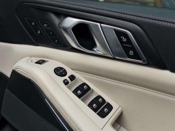 BMW X5 3.0 M50d SUV 5dr Diesel Auto xDrive Euro 6 (s/s) (400 ps) FULL S