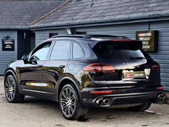 Porsche CAYENNE 3.0 V6 E-Hybrid S SUV 5dr Petrol Plug-in Hybrid TiptronicS 4WD E