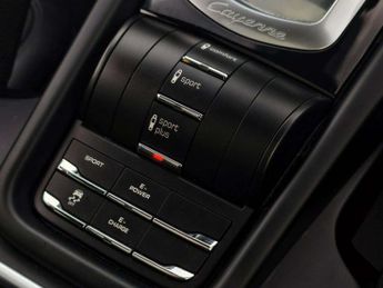 Porsche CAYENNE 3.0 V6 E-Hybrid S SUV 5dr Petrol Plug-in Hybrid TiptronicS 4WD E