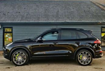 Porsche CAYENNE 3.0 V6 E-Hybrid S SUV 5dr Petrol Plug-in Hybrid TiptronicS 4WD E