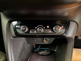 VAUXHALL CORSA Corsa E Elite Nav Premium 5dr