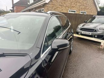VOLKSWAGEN PASSAT 1.4 Passat R-Line TSi Semi-Auto 5dr