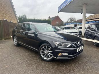 VOLKSWAGEN PASSAT 1.4 Passat R-Line TSi Semi-Auto 5dr