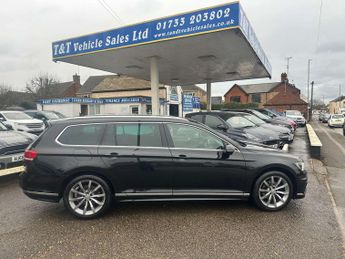 VOLKSWAGEN PASSAT 1.4 Passat R-Line TSi Semi-Auto 5dr