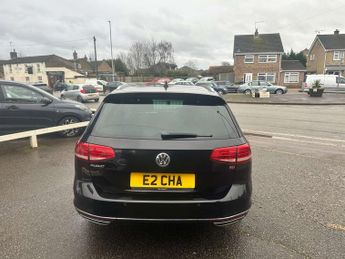 VOLKSWAGEN PASSAT 1.4 Passat R-Line TSi Semi-Auto 5dr