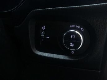 VAUXHALL CORSA Corsa E Elite Nav Premium 5dr