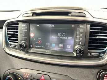 Kia SORENTO 2.2 Sorento KX-3 CRDi ISG 4x4 Auto 4WD 5dr