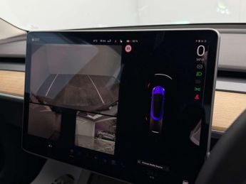 Tesla Model 3 Model 3 Long Range AWD 4WD 4dr