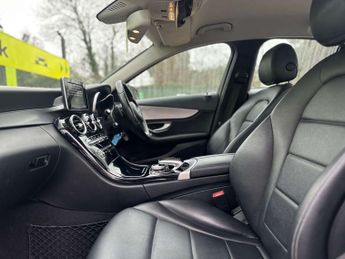 MERCEDES-BENZ C-CLASS 2.1 C220 Sport Bluetec Auto 4dr