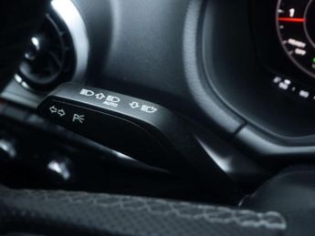 AUDI Q2 1.5 Q2 S Line 35 TFSI Semi-Auto 5dr