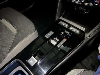 VAUXHALL MOKKA Mokka SE Nav Premium EV 5dr