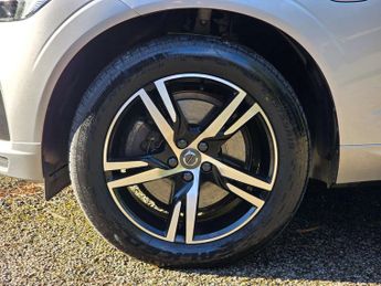 VOLVO XC60 2.0 XC60 R-Design T8 PHEV AWD Auto 4WD 5dr