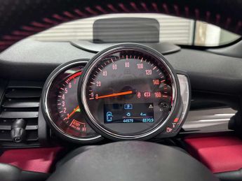 MINI HATCH 1.5 Cooper Sport Auto 3dr