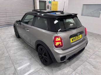 MINI HATCH 1.5 Cooper Sport Auto 3dr