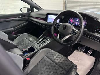 Volkswagen Golf 1.5 Golf R-Line eTSI Semi-Auto 5dr