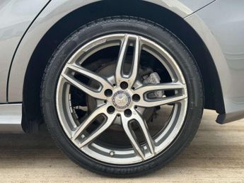 Mercedes-Benz A-CLASS 2.1 A 200 D AMG Line Premium Auto 5dr