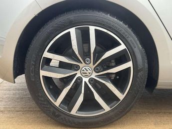 Volkswagen Golf 1.4 Golf Match TSi BlueMotion Technology Semi-Auto 5dr