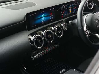 MERCEDES-BENZ A-CLASS 1.3 A 180 Sport Exeutive Auto 5dr