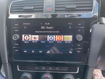 Volkswagen GOLF 1.6 TDI GT