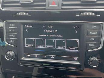 Volkswagen GOLF 2.0 TSI BlueMotion Tech R