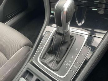 Volkswagen GOLF 2.0 TSI BlueMotion Tech R