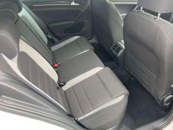 Volkswagen GOLF 2.0 TSI BlueMotion Tech R