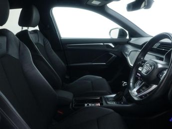 AUDI Q3 1.5 Q3 S Line 35 TFSI Semi-Auto 5dr