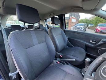 Renault Clio 1.4 Clio Dynamique 3dr