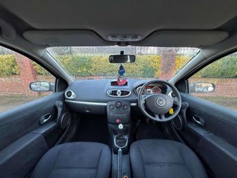 Renault Clio 1.4 Clio Dynamique 3dr