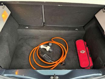 RENAULT ZOE Zoe i Iconic Rapid Charge ZE50 5dr