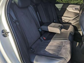 Audi A4 2.0 A4 S Line 40 TDI Quattro Semi-Auto 4WD 5dr