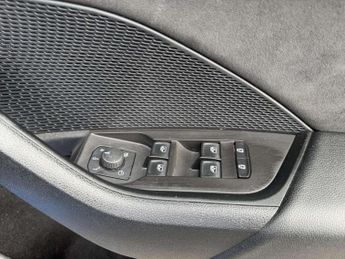 Skoda Octavia 2.0 TDI vRS Estate 5dr Diesel DSG 4WD Euro 6 (s/s) (200 ps)